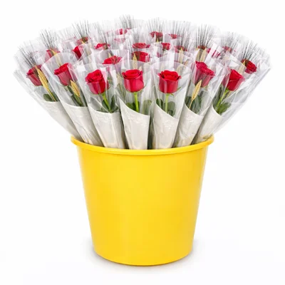 cobo con 50 rosas envoltorio individual